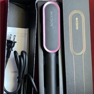 KSKIN Hair Straightener Brush - Black and Pink